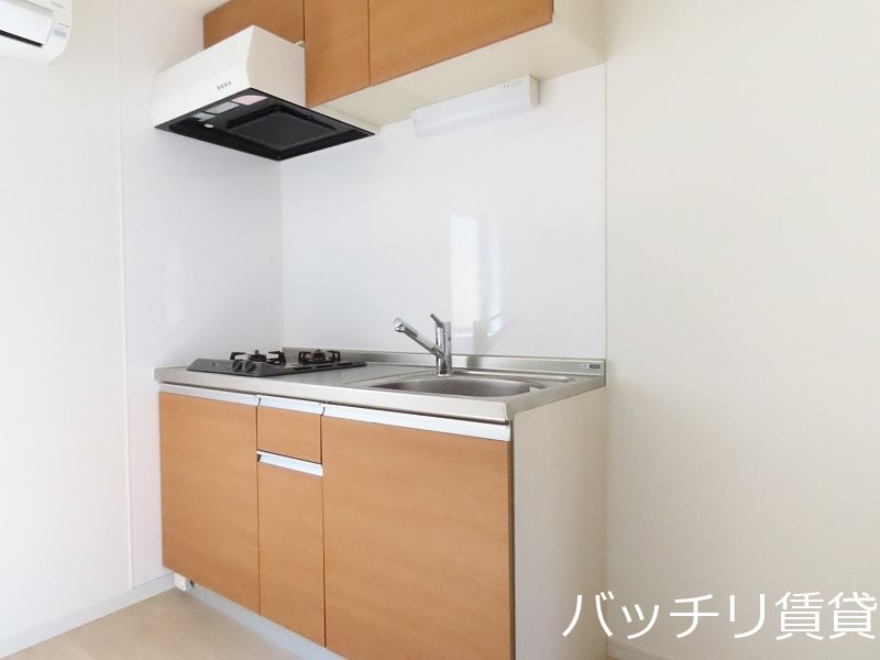 キッチン　同型タイプの為、現状を優先いたします。