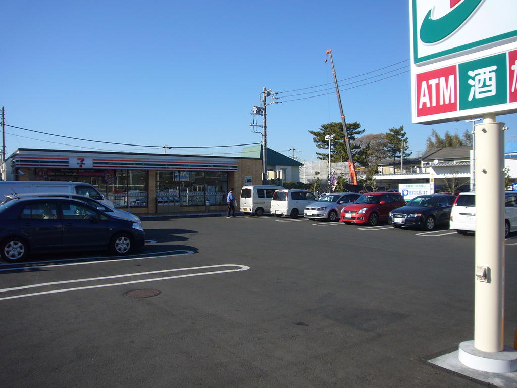 コンビニ　セブンイレブン藤沢片瀬山店（コンビニ）まで732m