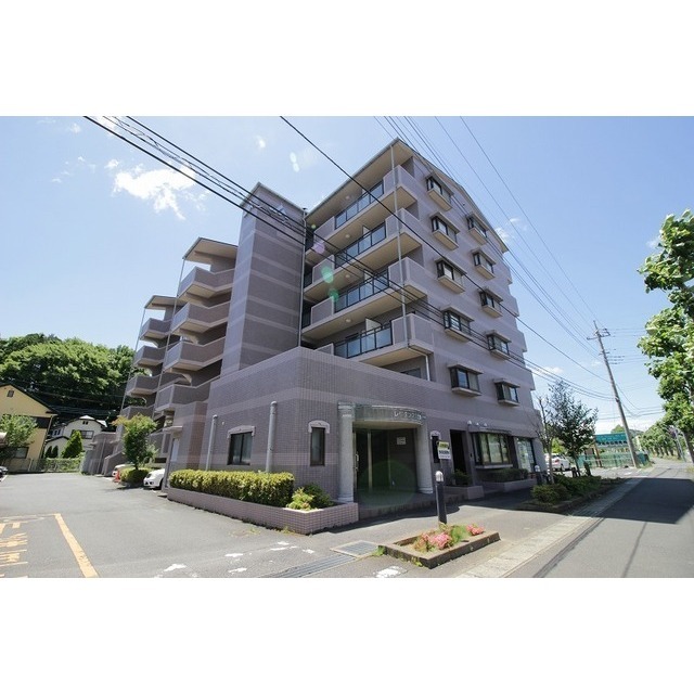 土浦市富士崎のマンションの建物外観