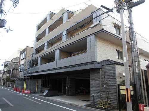 【京都市中京区鏡屋町のマンションの建物外観】