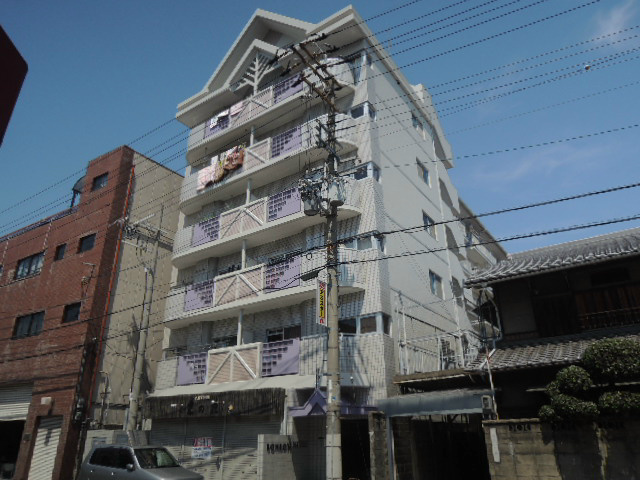 大阪市生野区巽西のマンションの建物外観