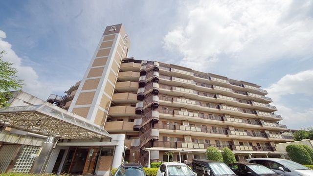 川越市小仙波町のマンションの建物外観