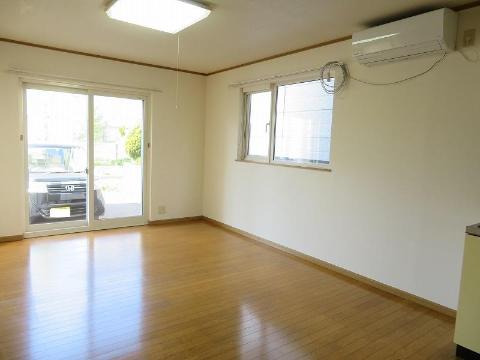 居室・リビング　リビング