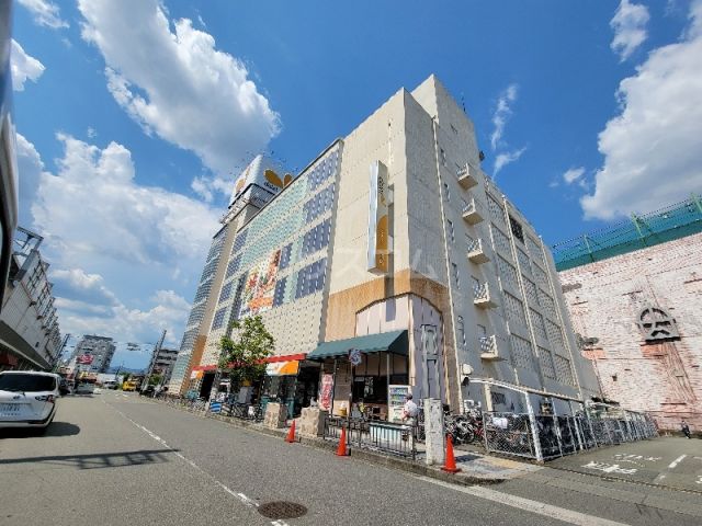 【豊中市利倉西のマンションのスーパー】