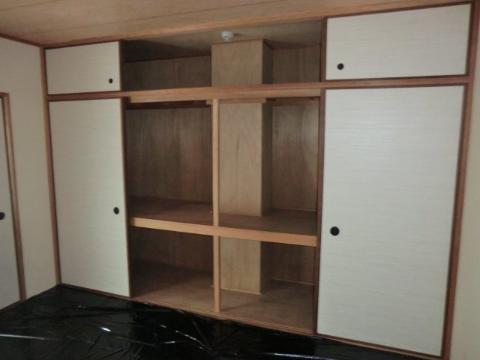 　収納　押入（開）