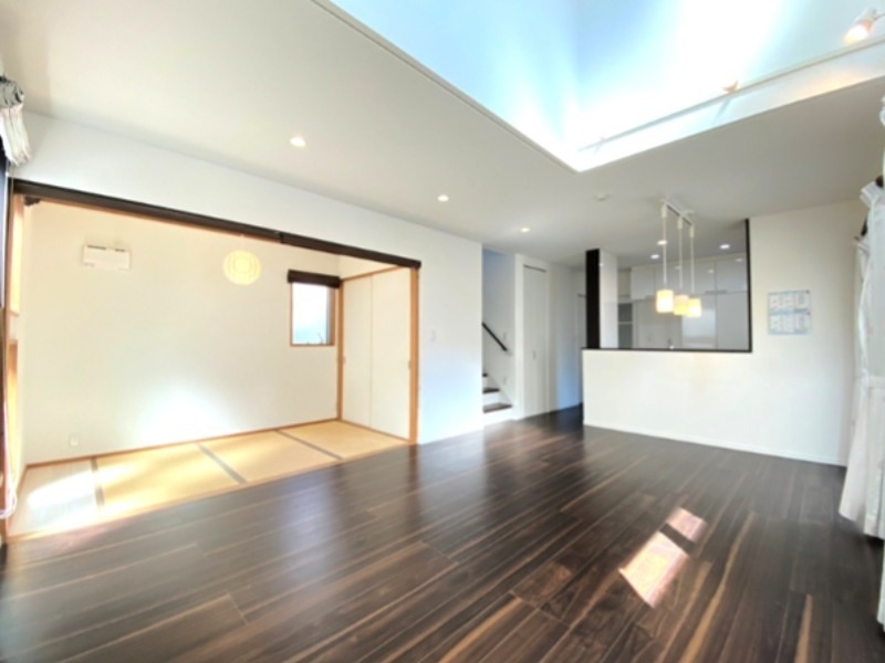 居室・リビング　広々17帖のリビングダイニングです。