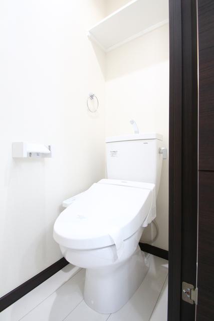 トイレ　トイレ