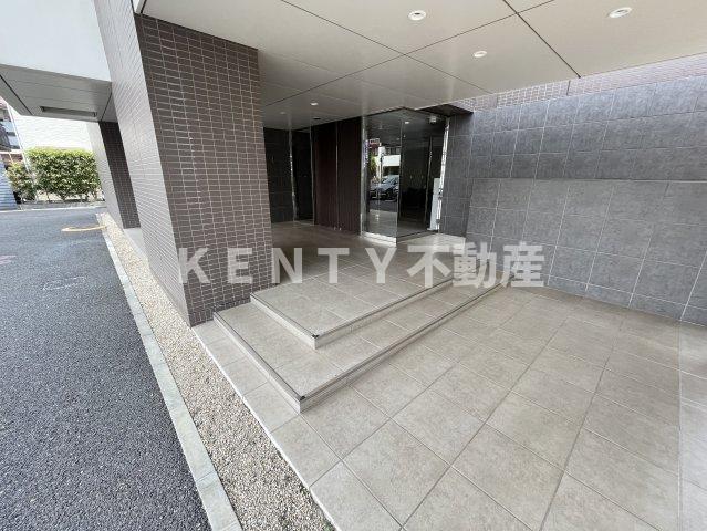 エントランス　建物の内部です