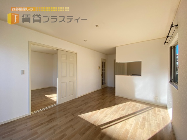 居室・リビング　１２帖越えは解放感があります