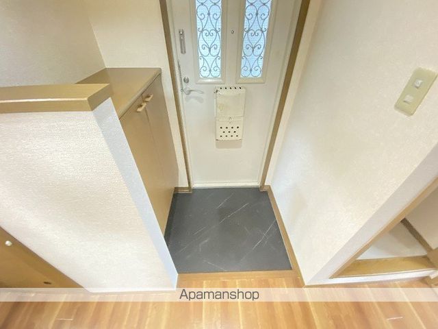 シャルマン沢村 Aの玄関写真