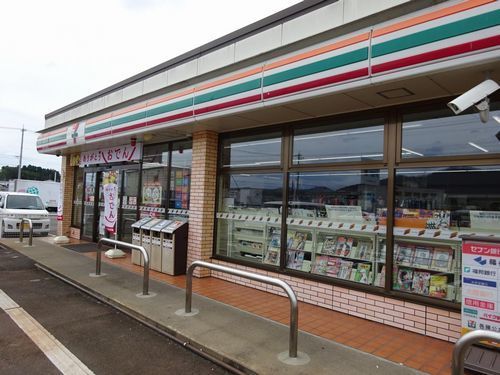 【鯖江市鳥羽町のアパートのコンビニ】