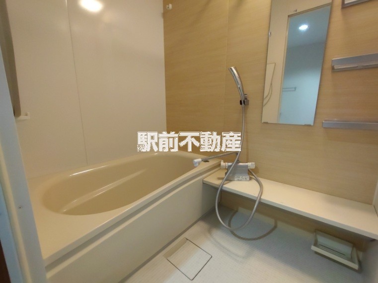 バス・シャワールーム　類似部屋