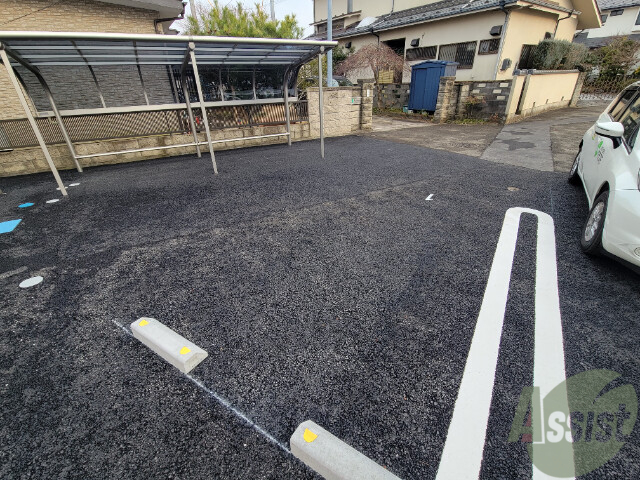 【仙台市宮城野区福田町のアパートの駐車場】