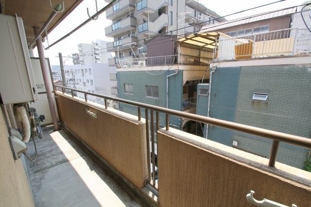 【大阪市都島区内代町のマンションのバルコニー】