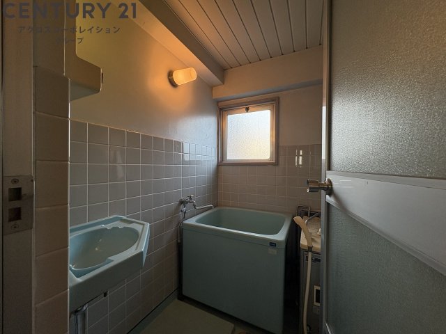 バス・シャワールーム　窓付きのお風呂☆彡