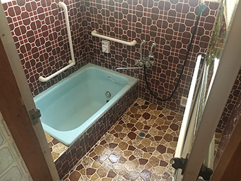 バス・シャワールーム　浴室