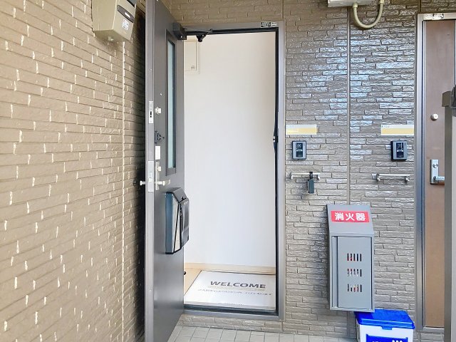 玄関　2025年11月撮影