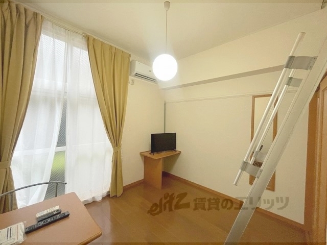 居室・リビング　洋室