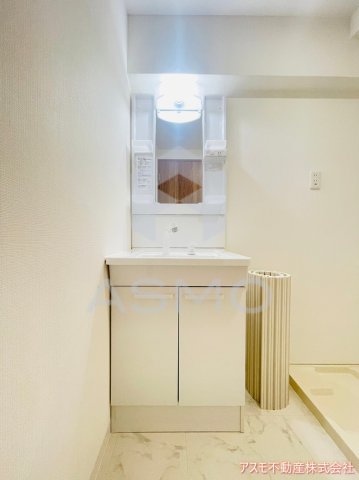 洗面設備　同マンション別部屋　参考写真