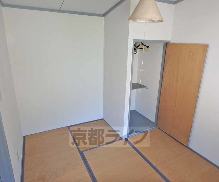 その他部屋・スペース　素足でくつろげる畳のお部屋です