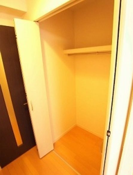 収納　奥行のあるクローゼットです。