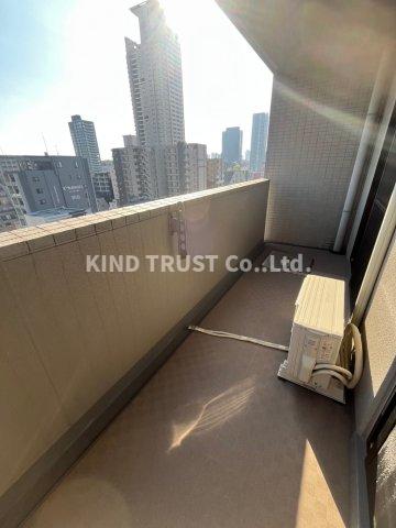 バルコニー　開放的で明るい空間を演出してくれるバルコニーです