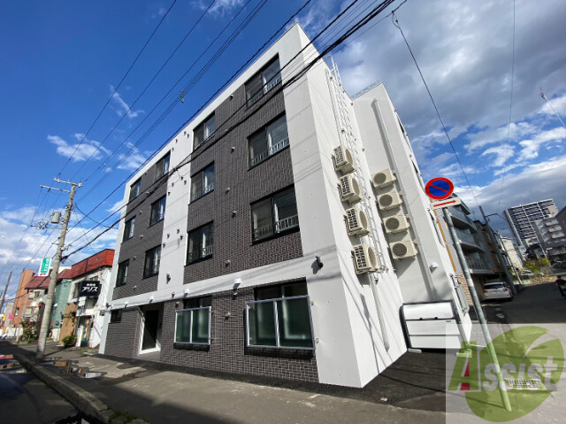 建物外観　札幌市豊平区平岸４条「メトロ南平岸駅前」