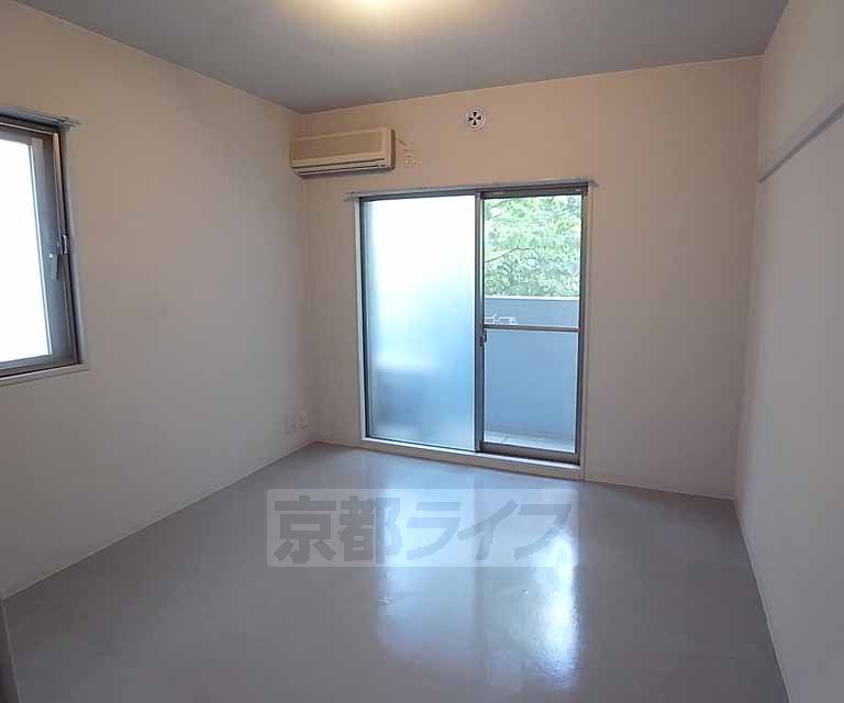 居室・リビング　柱が無く、家具の配置しやすい間取りです。