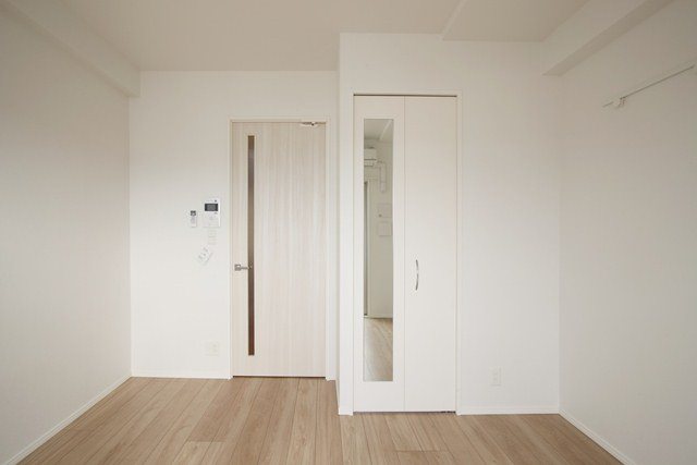 居室・リビング　洋室別号室参考写真