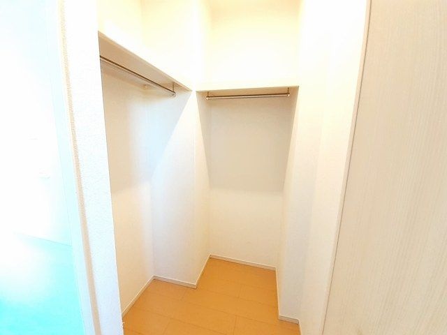 収納　ウォークインクローゼット