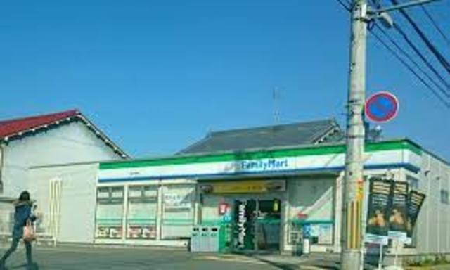 コンビニ　ファミリーマート高田神楽店（コンビニ）まで907m