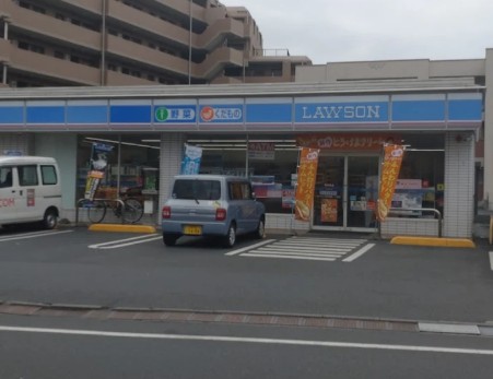 コンビニ　ローソン 川口元郷一丁目店（コンビニ）まで256m