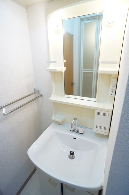 洗面設備　嬉しい独立洗面台付き☆