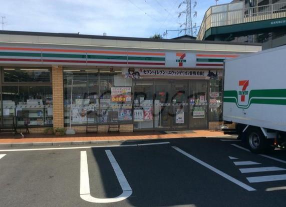 コンビニ　セブンイレブン 横浜松見町3丁目店（コンビニ）まで401m