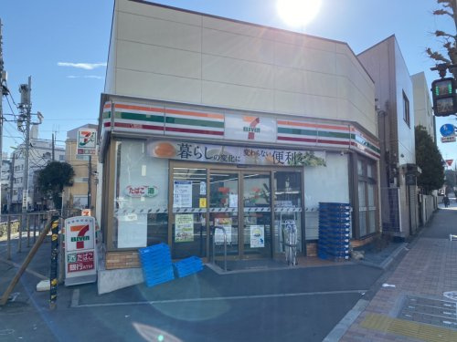 コンビニ　セブンイレブン世田谷代田店（コンビニ）まで115m