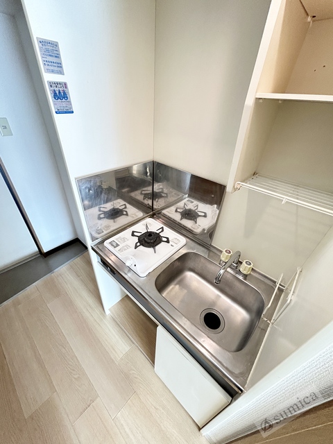 キッチン　コンパクトなキッチンでお掃除もラクラク。