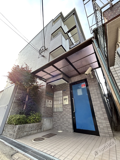 エントランス　オートロック付き