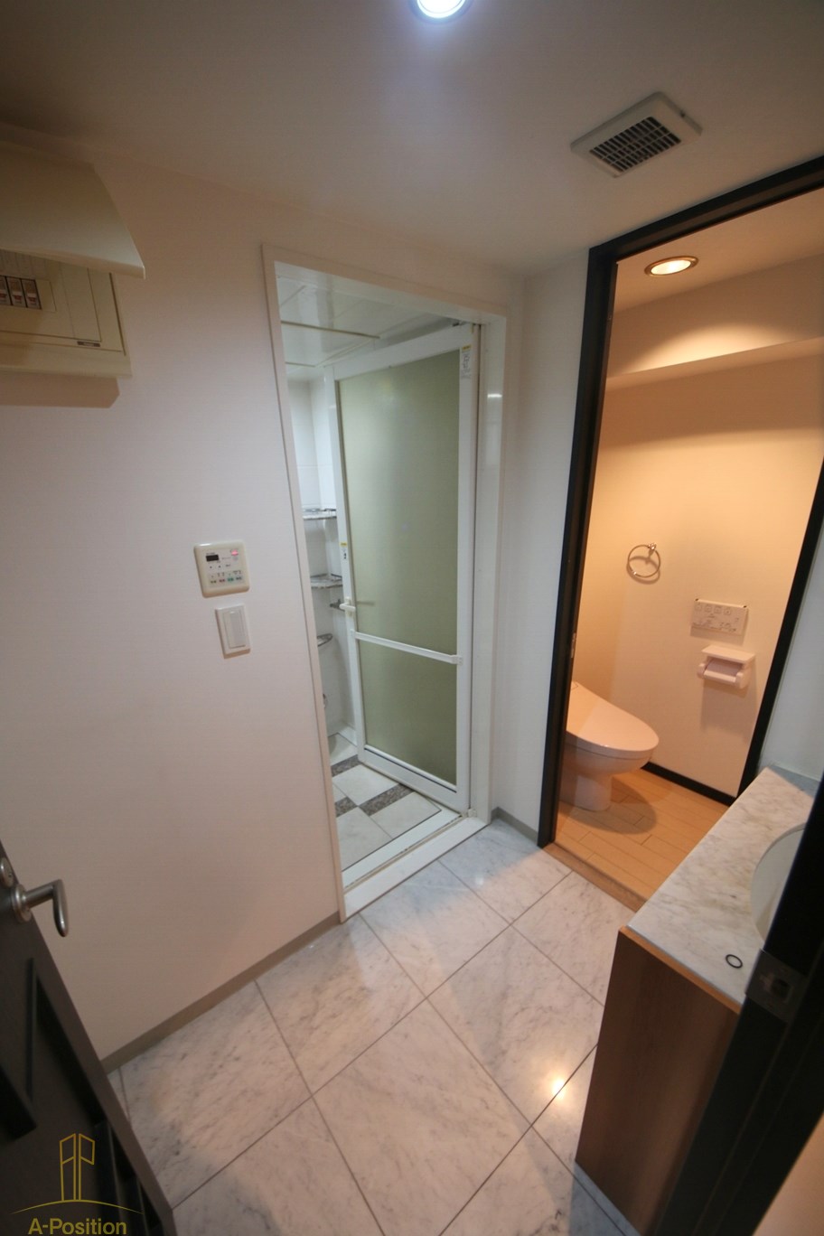 洗面設備　エステムコート京橋セレブIポーラスター