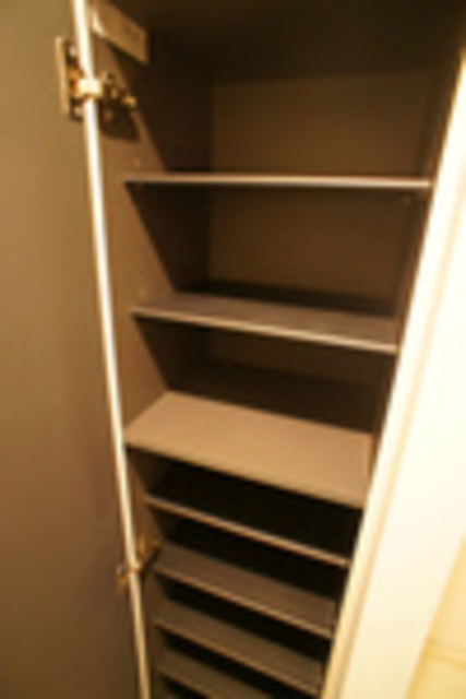 玄関　シューズボックス。