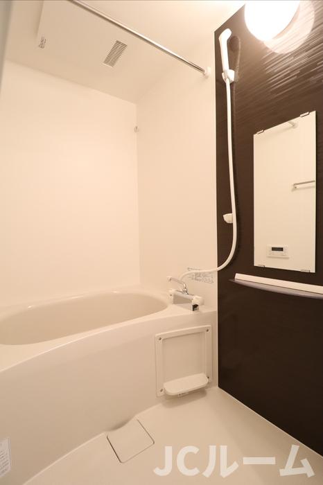 バス・シャワールーム　※別のお部屋の参考写真です