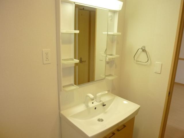 洗面設備　洗髪洗面化粧台