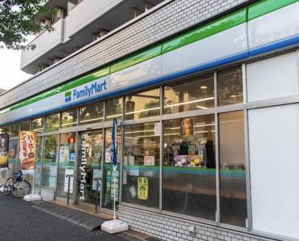 コンビニ　ファミリーマート小滝橋通り店（コンビニ）まで571m