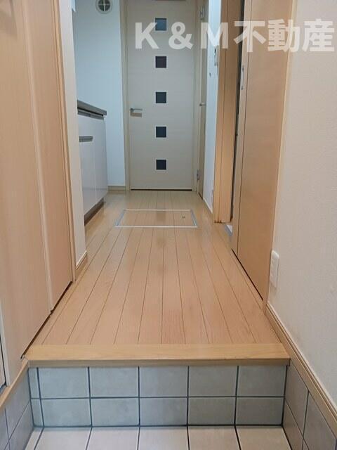 玄関　シンプルで使いやすい玄関です