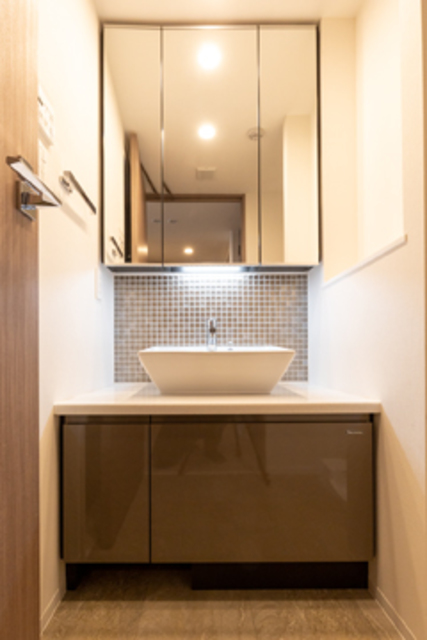 洗面設備　※写真は同タイプ住戸です。