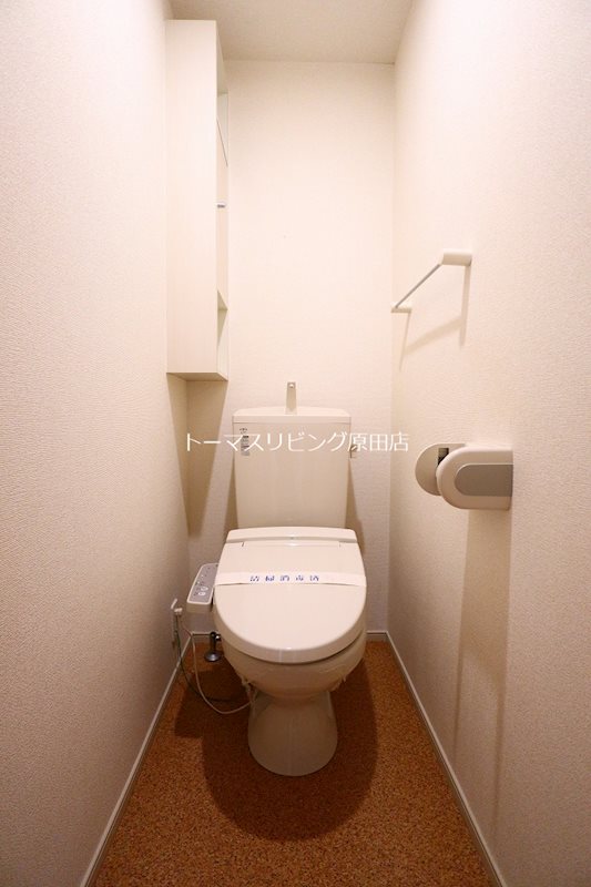トイレ　・同型参考写真