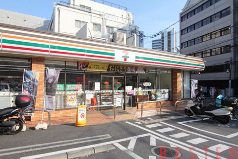 コンビニ　セブンイレブン文京春日1丁目店（コンビニ）まで97m