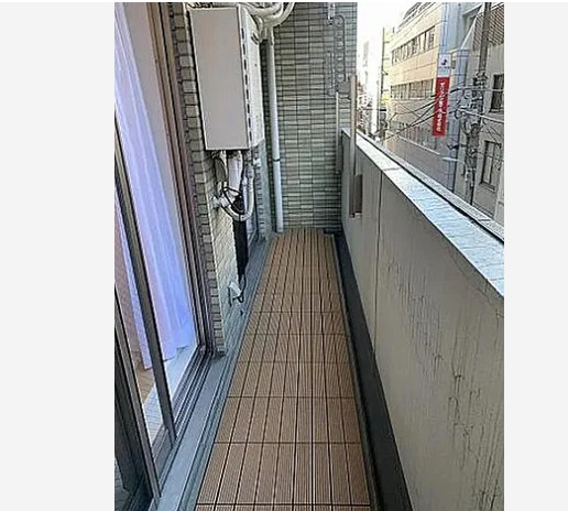 バルコニー　お洗濯にも便利なバルコニー付き