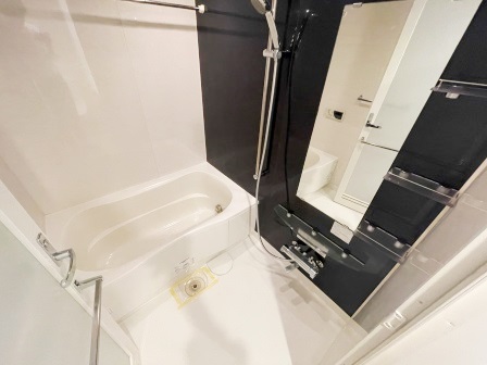 バス・シャワールーム　※別部屋写真