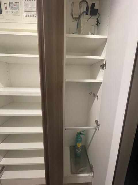 玄関　玄関収納です