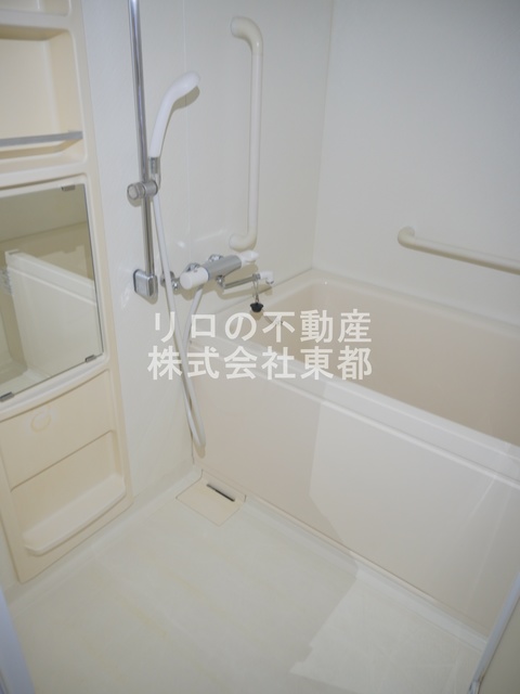バス・シャワールーム　追焚機能付なので経済的です！